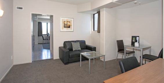 dedicated 2-bedroom apartment lounge